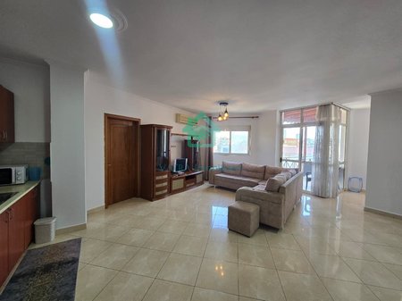 Appartamento 2+1 in affitto in Via Barrikadave, Tirana - 65.000 Lek/mese | 111 m²