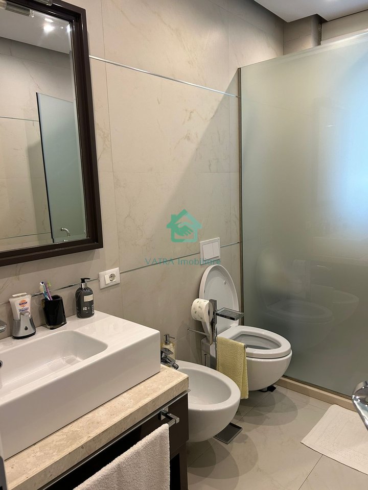 Apartament 3+1+3 Për Shitje në Kodra e Diellit 1, Tiranë - 490.000€