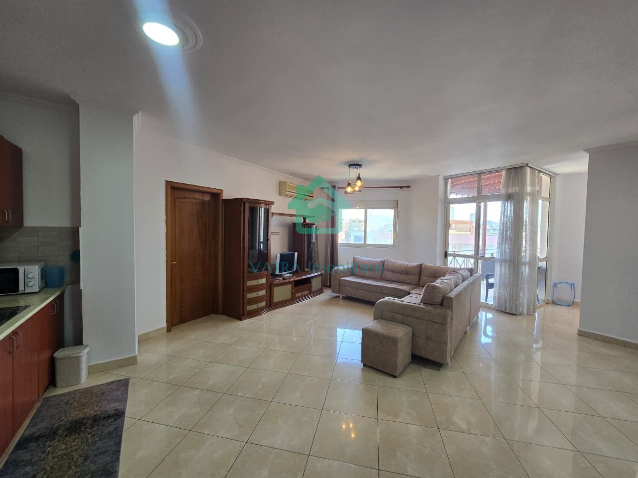 Appartamento 2+1 in affitto in Via Barrikadave, Tirana - 65.000 Lek/mese | 111 m²