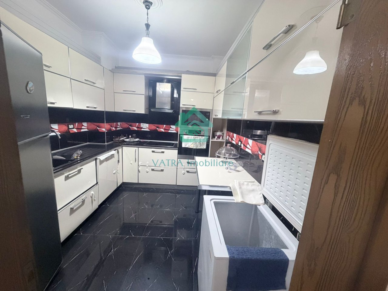 2+1 Apartment + Parking Space For Rent in Bllok, Tirana - 85,000 Lek/month | 110 m²