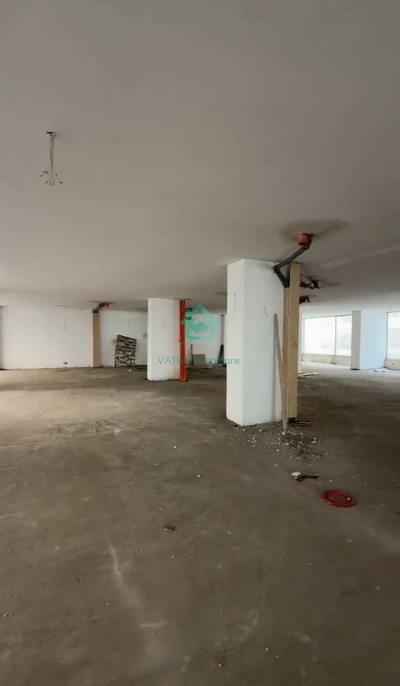 Njësi Biznesi në Shitje në Astir, Tiranë - 684,000€ | 570 m²