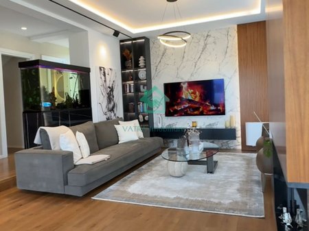 Villa Premium in Affitto presso il Lago di Farka, Tirana - 5000€ | 420 m²