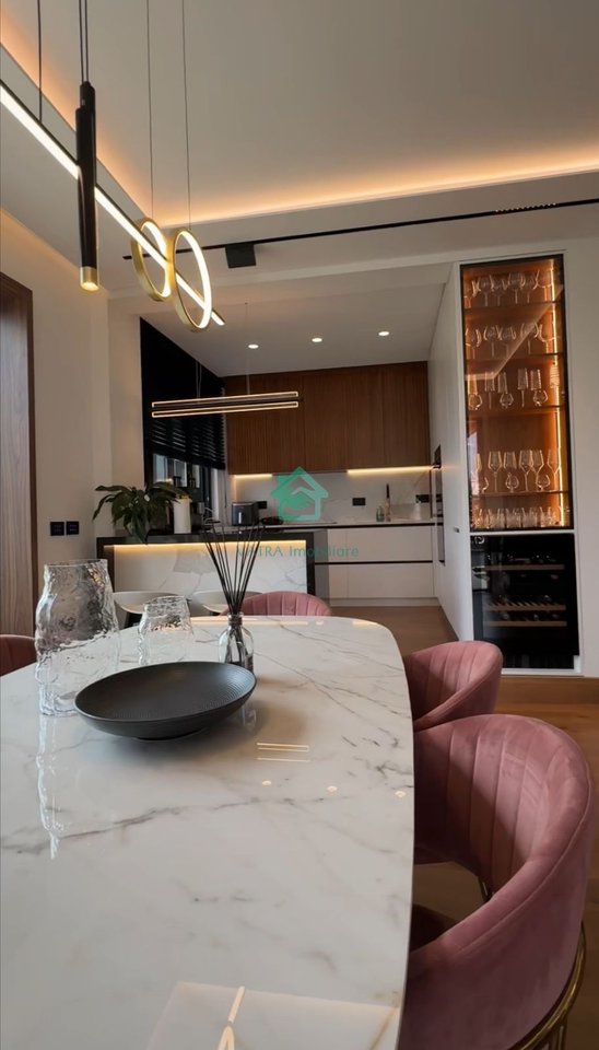 Villa Premium in Affitto presso il Lago di Farka, Tirana - 5000€ | 420 m²
