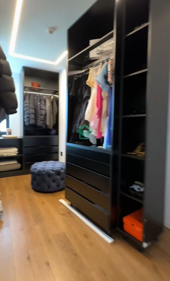 Villa Premium in Affitto presso il Lago di Farka, Tirana - 5000€ | 420 m²