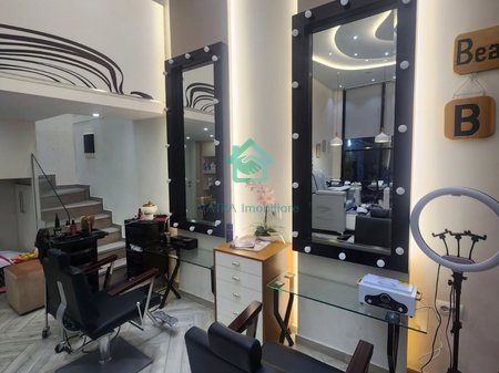 Ambient Biznesi + Post parkimi  Me Qira tek Golden Park në Rrugën e Kavajës, Tiranë - 1200€ | 60 m²