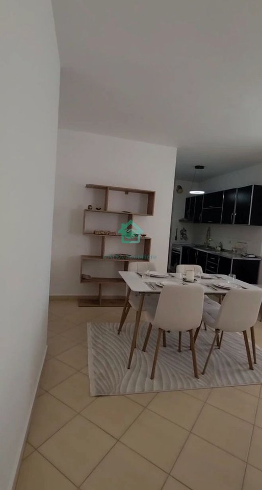 Apartament 2+1 Me Qira në Liqeni i Thatë, Tiranë - 550€ | 1 dhomë ndenje, 2 dhoma gjumi, 1 banjo