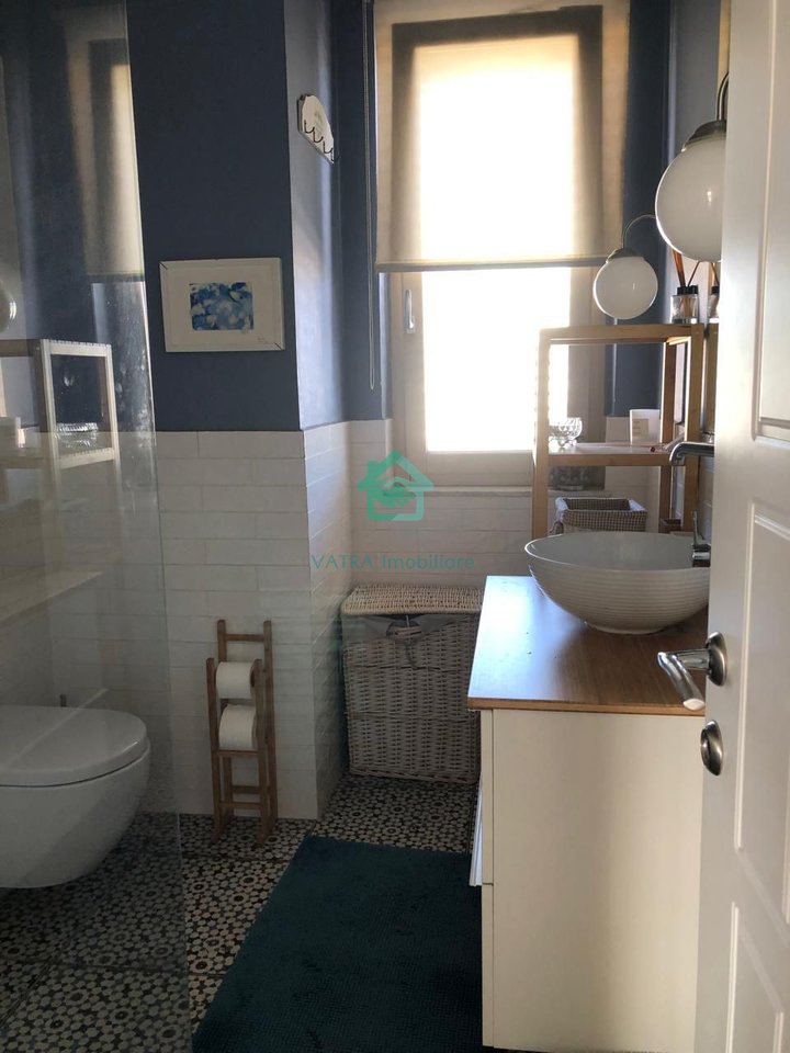Apartament 1+1 + Depo Me Qira në Sheshin Willson, Tiranë - 900€ | 81 m²