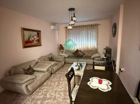 Apartament 2+1 Me Qira në Sheshi Willson, Tiranë - 80.000 lek | 115 m²