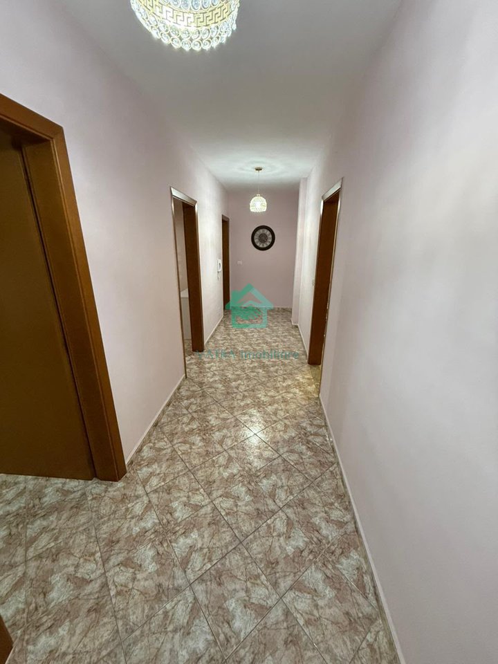 Apartament 2+1 Me Qira në Sheshi Willson, Tiranë - 80.000 lek | 115 m²