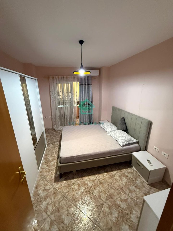 Apartament 2+1 Me Qira në Sheshi Willson, Tiranë - 80.000 lek | 115 m²