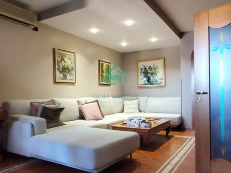 Apartament 3+1+2 Në Shitje në Rruga Fortuzi, Tiranë - 300000€ | 135 m²