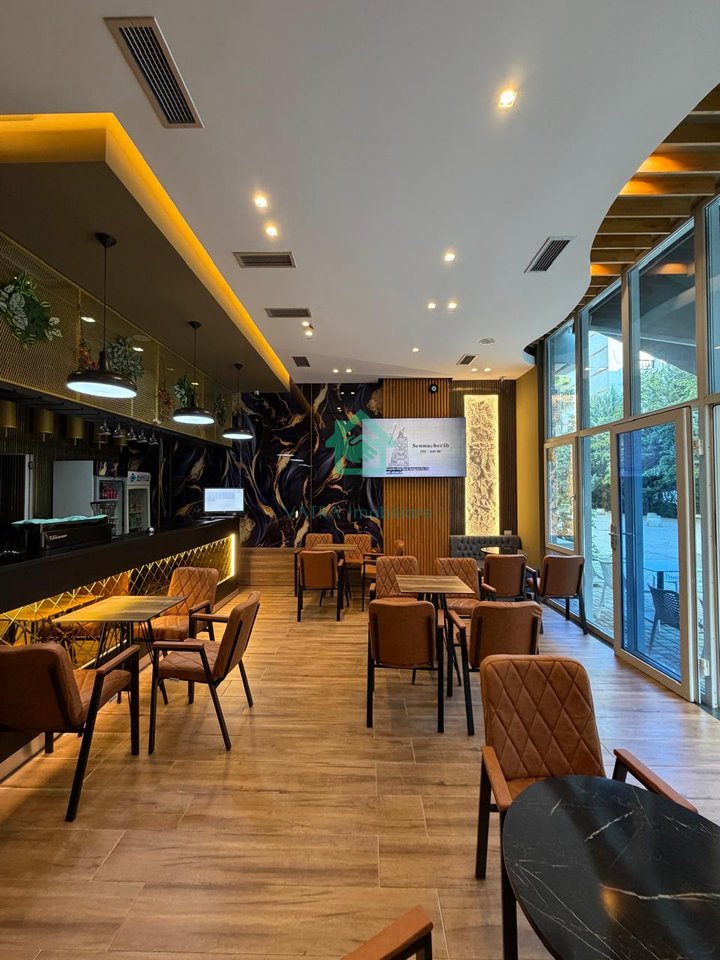 🏢✨ LOCALE IN VENDITA – VILA L, ASTIR ✨