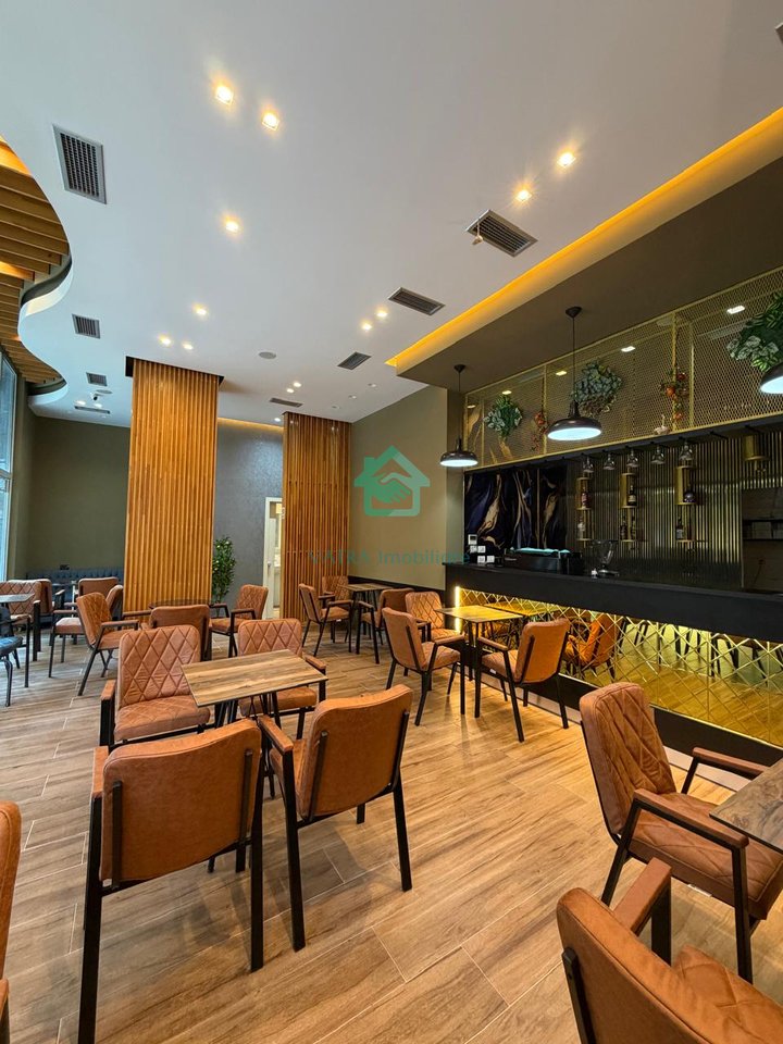 🏢✨ LOCALE IN VENDITA – VILA L, ASTIR ✨