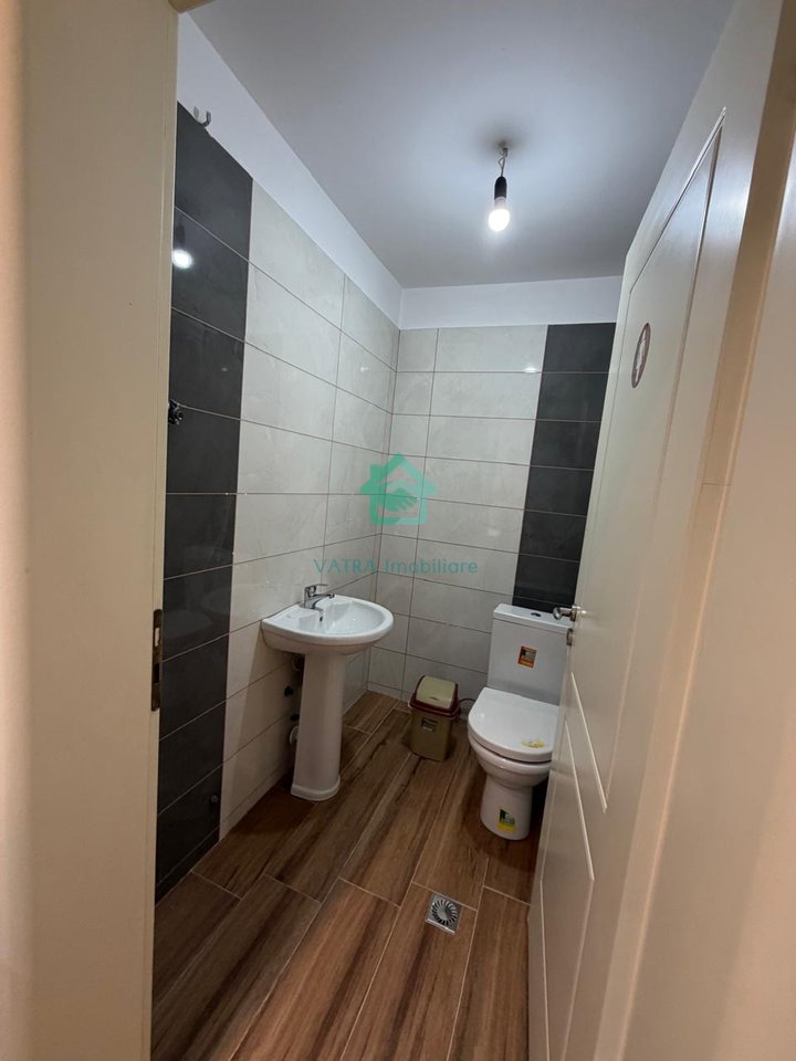 🏢✨ LOCALE IN VENDITA – VILA L, ASTIR ✨