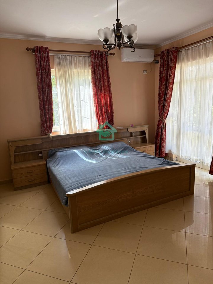 🇦🇱 IN AFFITTO – SECONDO PIANO DELLA VILLA PRIVATA