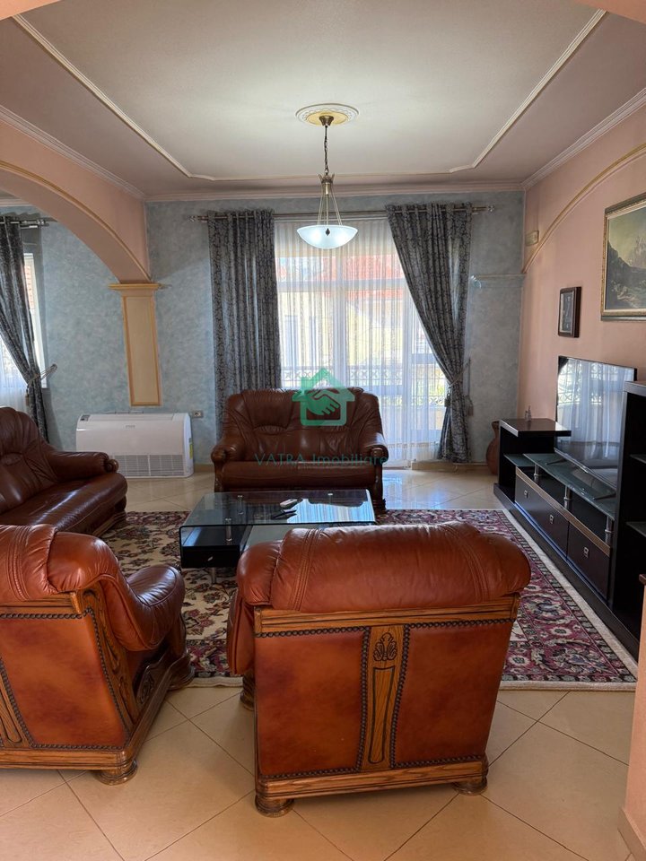 🇦🇱 IN AFFITTO – SECONDO PIANO DELLA VILLA PRIVATA