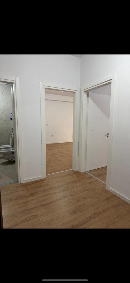 Affittasi 1+1 Astir presso Urban Gate