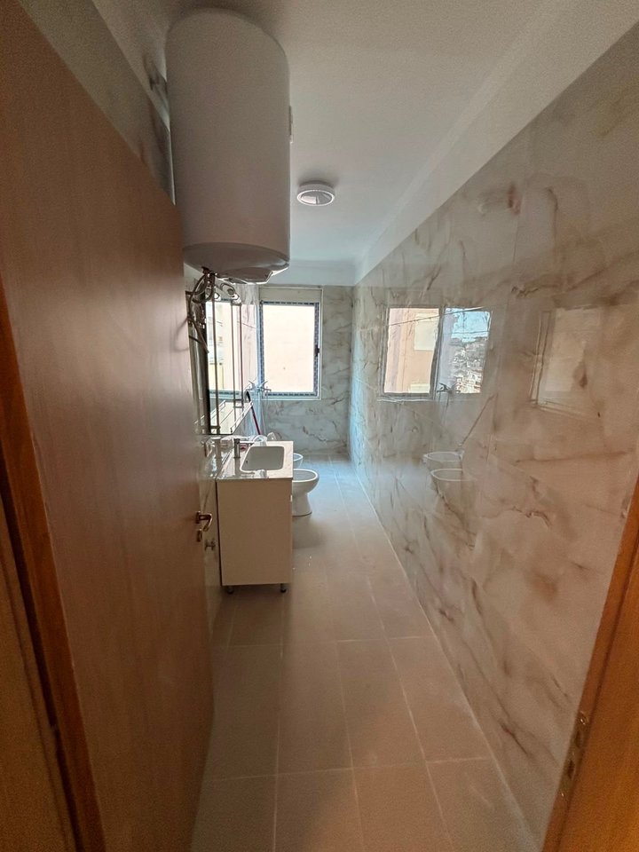 Apartment for sale 2+1 in the Fresku area/Dajti street/ 200 meters from Market Ana
