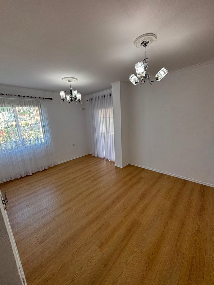 Apartment for sale 2+1 in the Fresku area/Dajti street/ 200 meters from Market Ana