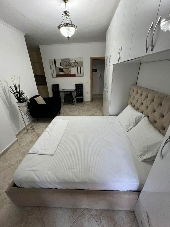 Monolocale in affitto in Via Barrikadave/ Centro