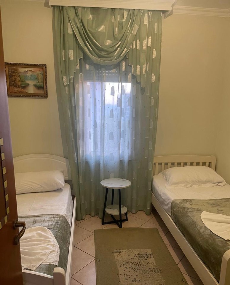 For rent 1+1 near the Train Station