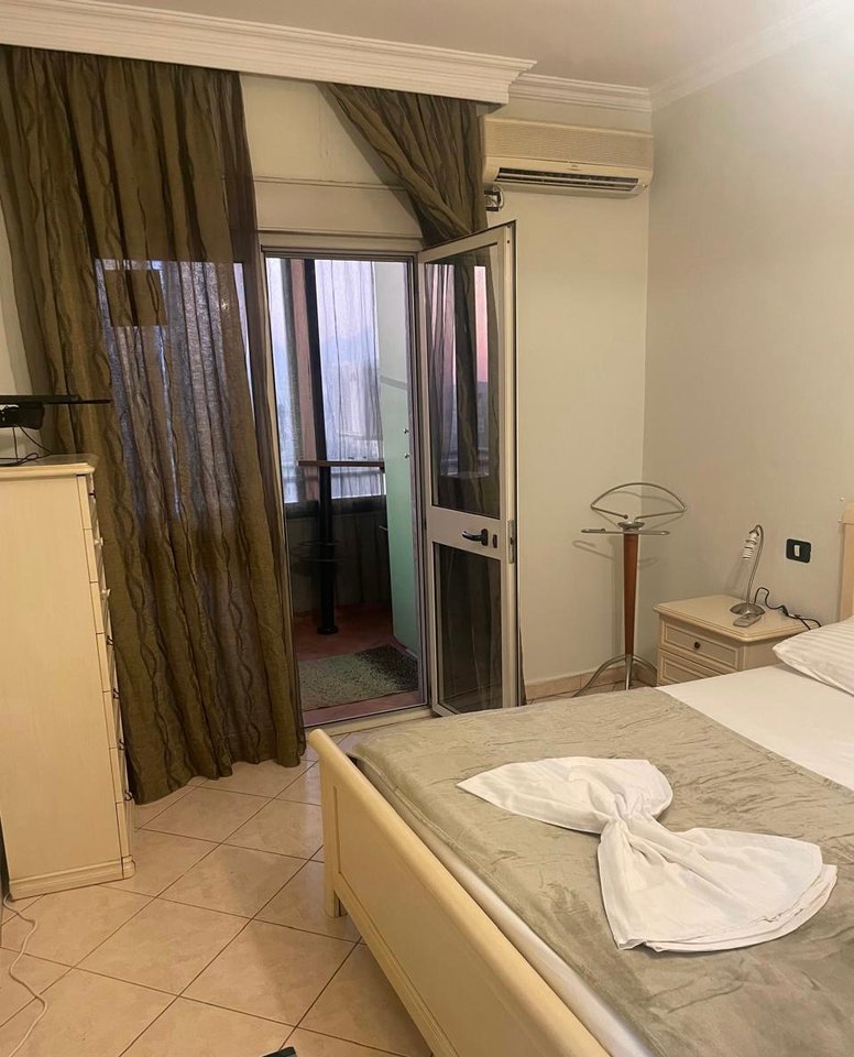 For rent 1+1 near the Train Station