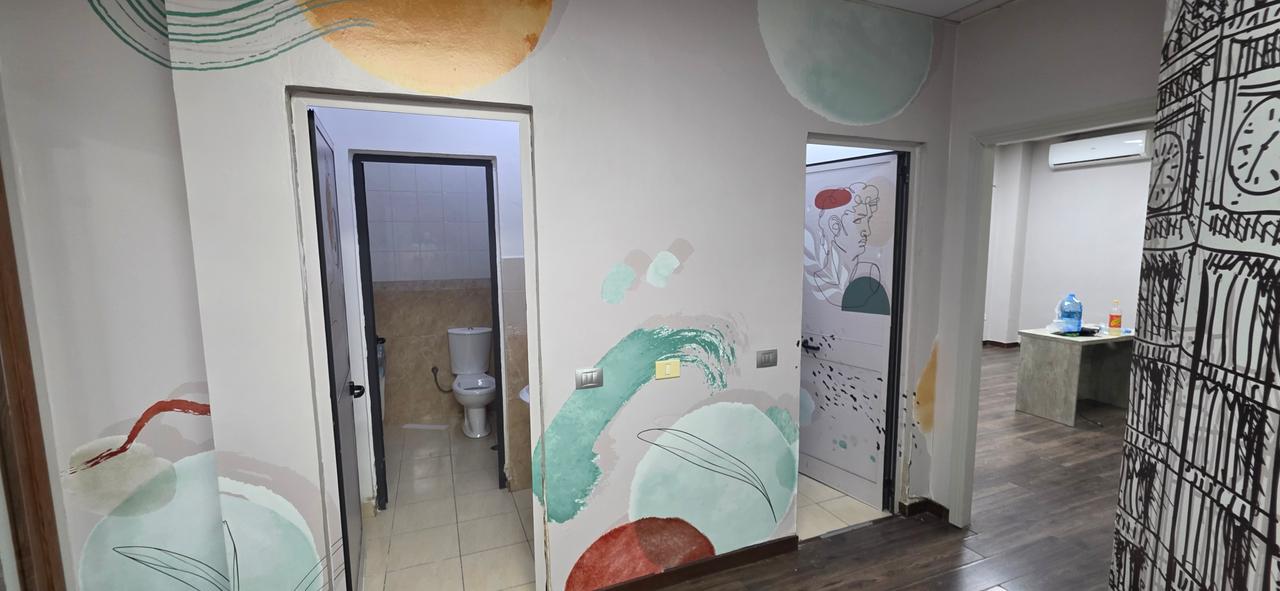 Jepet me qira Zyre 220m² prane Fakultetit te Shkencave Bulevardi Zogu i Pare