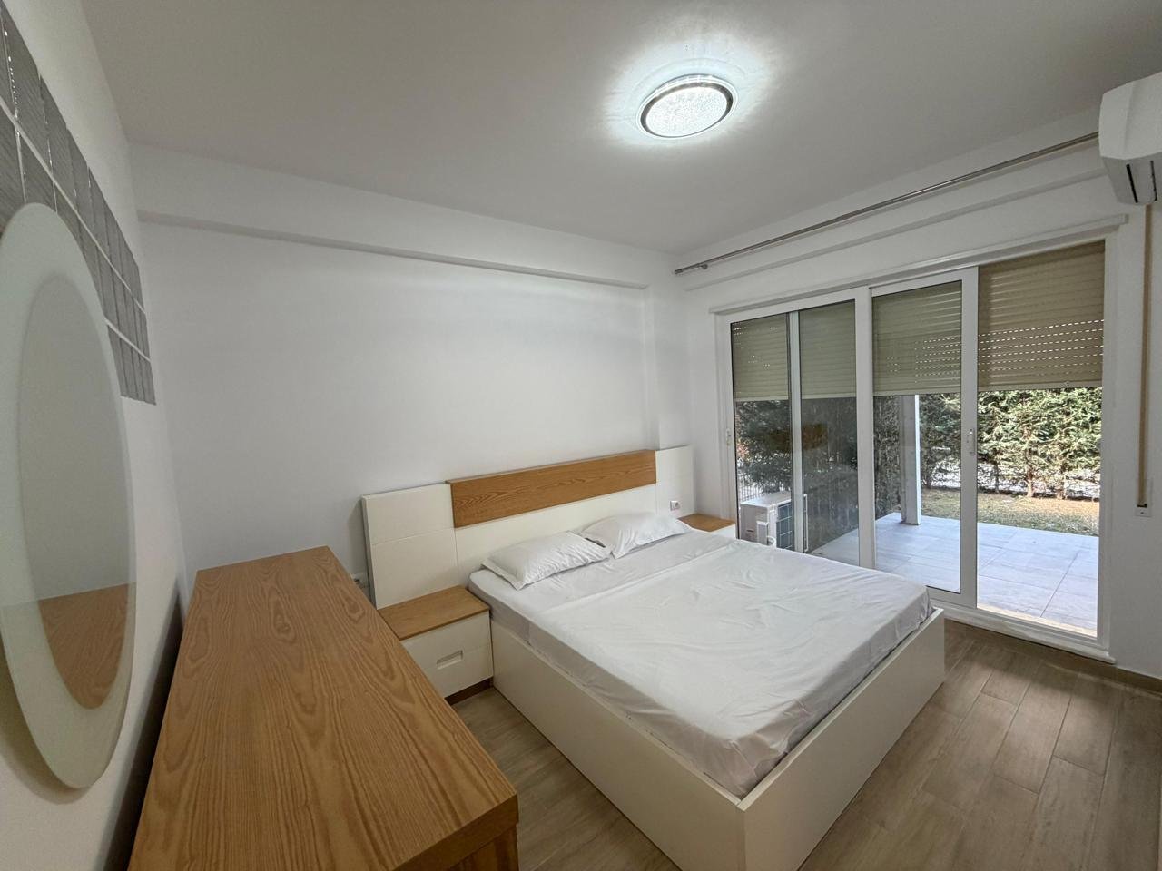 Shitet Apartament 2+1 ne Gjire te lalzit  / Tek Lura3