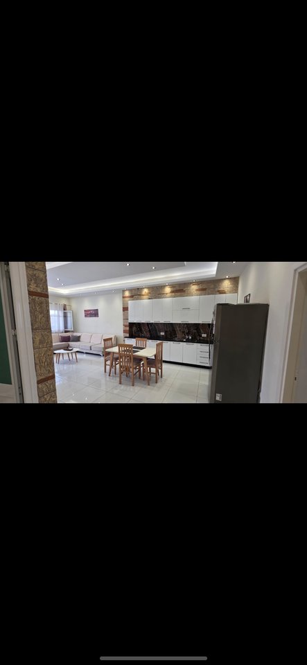 Jepet me qira apartament 2+1 rruga  Jordan Misja/ rruga Reshit Maloku