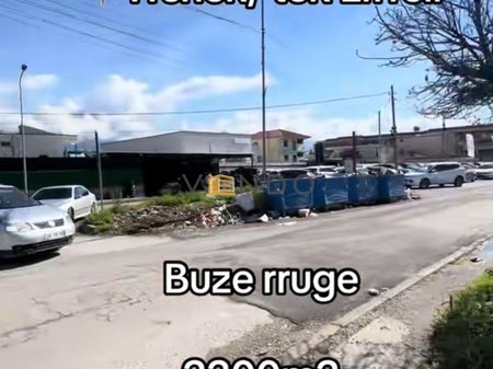 Shitet Toke Eksluzive ne Yrshek / Afer rruges dytesore