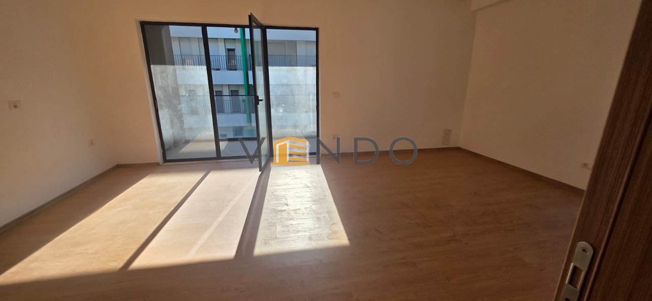 Shitet Apartament 2+1+2 te Rr. 5 maj/ ne fund te 5 majit