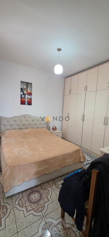 Shitet Vile 2 Kateshe ne Farke / Rr. Nikolle Mekjashi