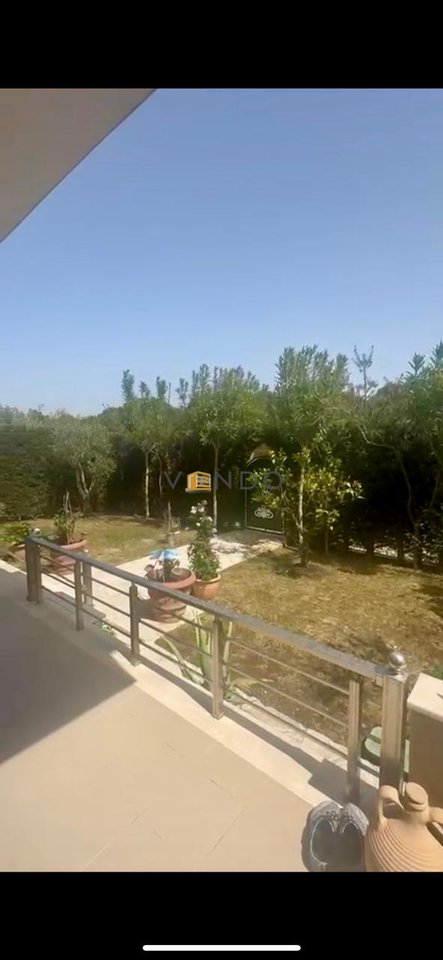 Shitet Apartament 2+1+2 ne Gjir te Lalzit/ Lura 3