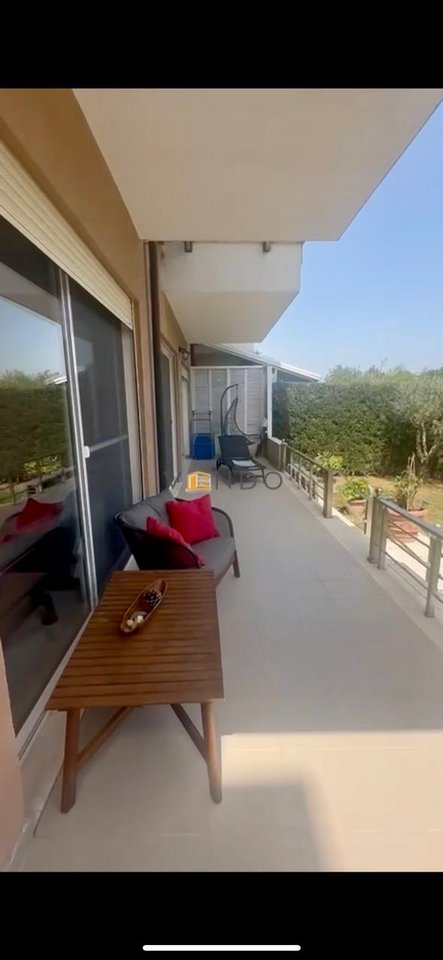 Shitet Apartament 2+1+2 ne Gjir te Lalzit/ Lura 3