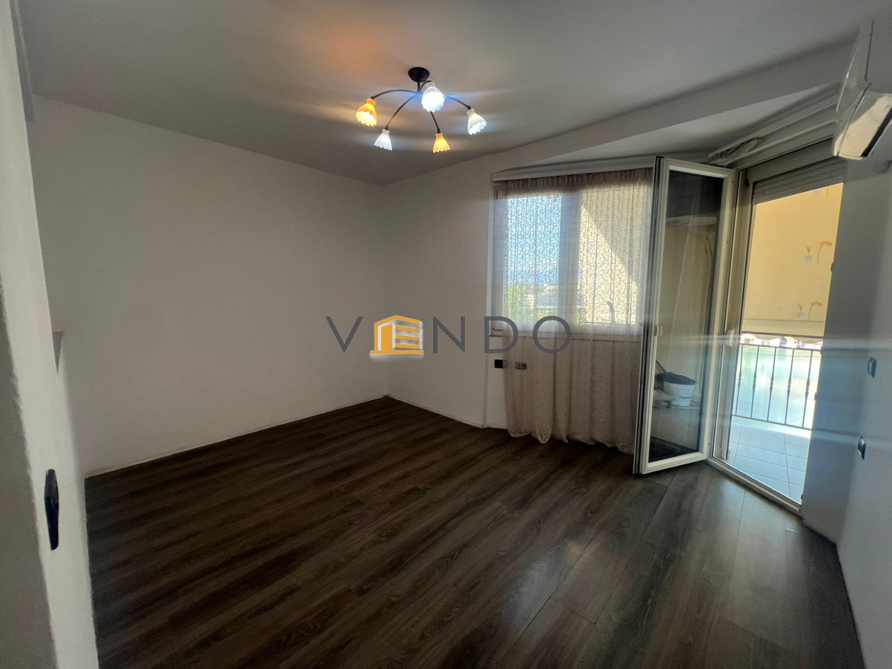 Vendesi in vendita 2+1 presso l'ex Campo di Aviazione