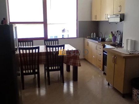 Shitet Apartament 2+1+2 tek Zogu i Zi