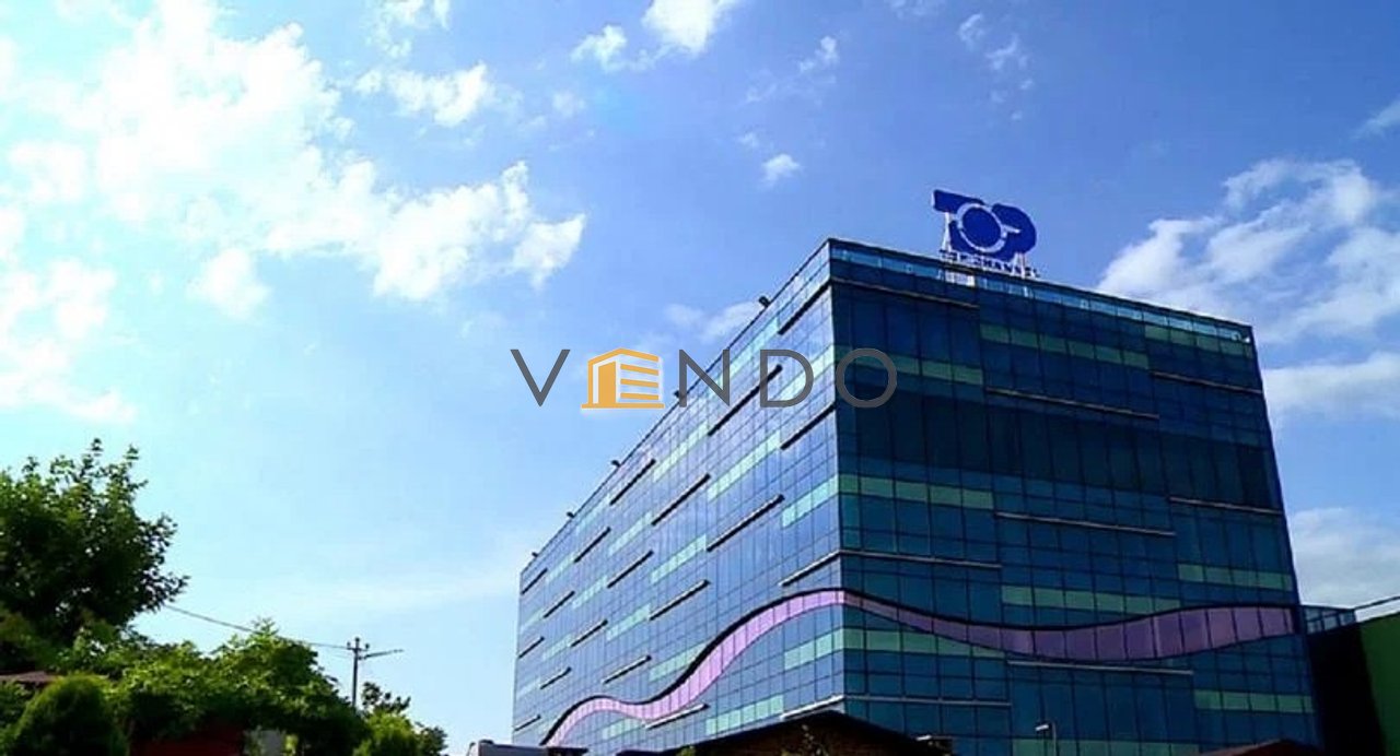 Shop for Sale in Mezez / Opposite Top Channel