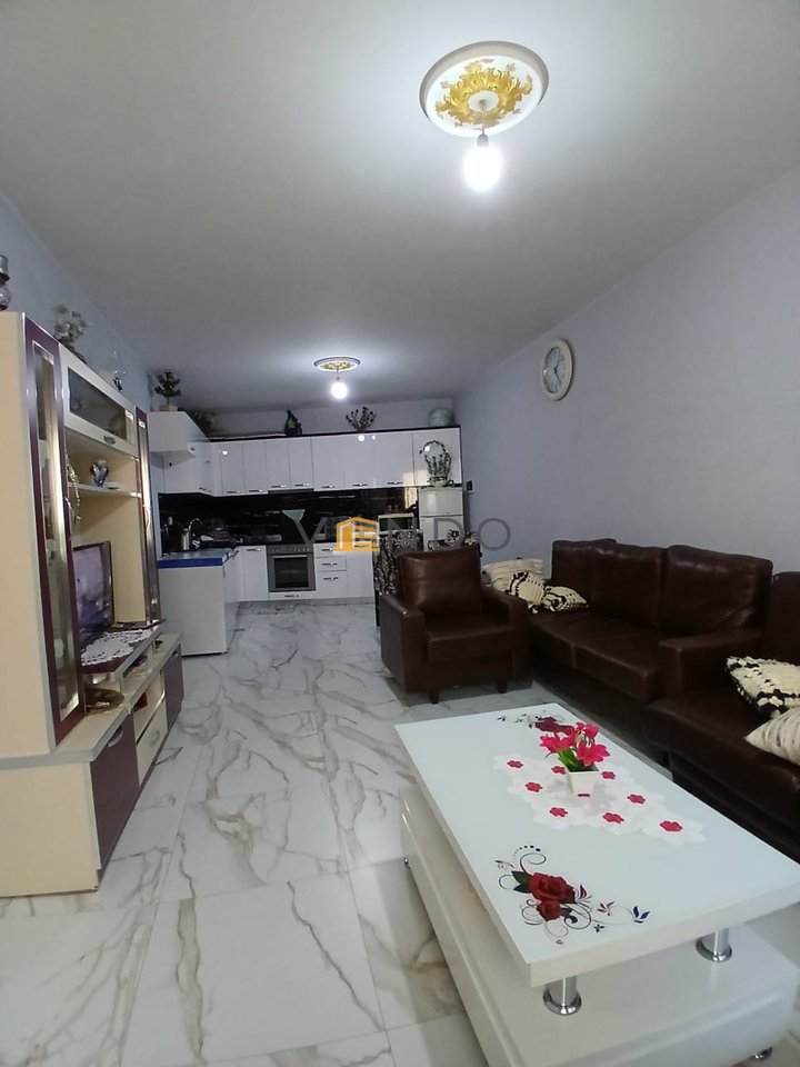 Private House 2+1+2 for Sale in Lanabregas