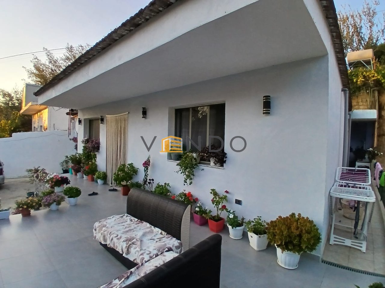 Private House 2+1+2 for Sale in Lanabregas
