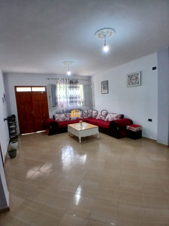 Private House 2+1+2 for Sale in Lanabregas