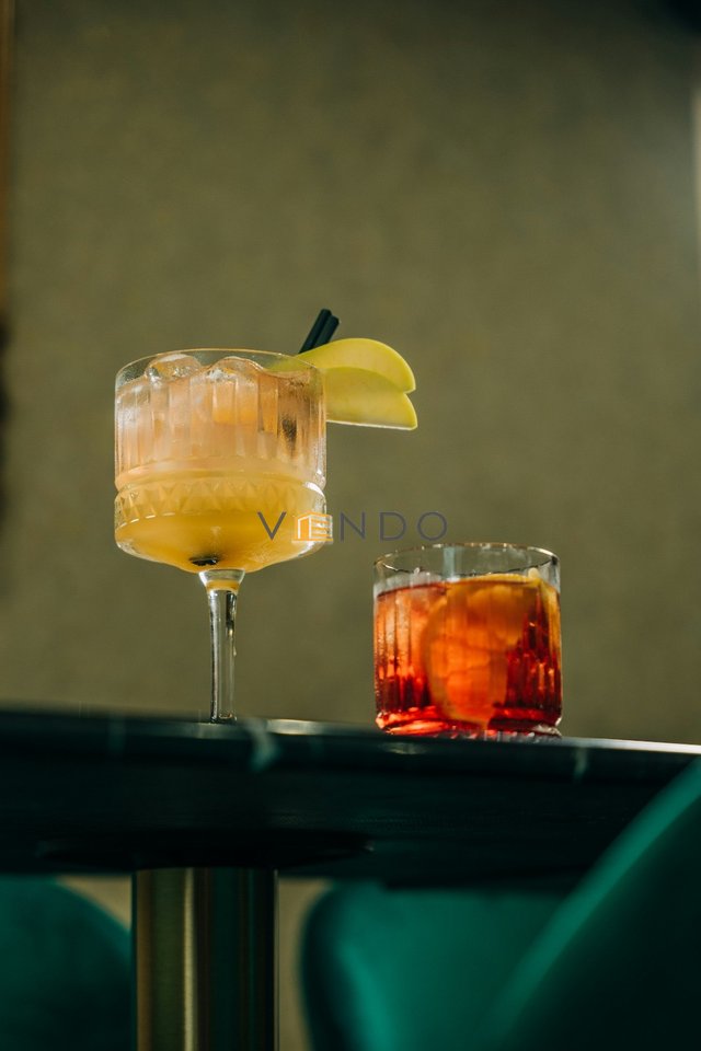 Shitet Biznesi Lokal Lounge/ Tek Rruga Elbasanit (buze rruge)