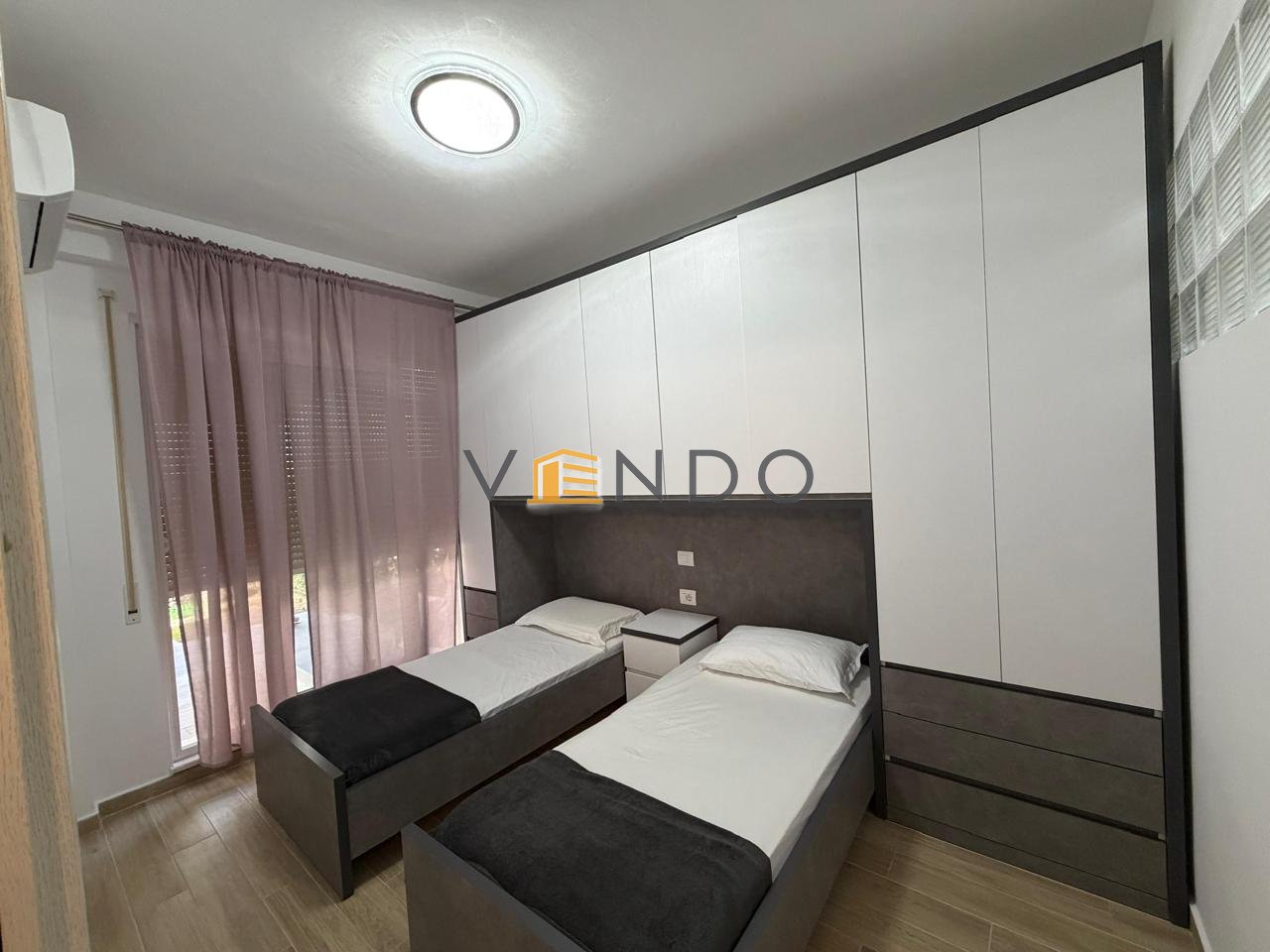 Shitet Apartament 2+1 ne Gjire te lalzit  / Tek Lura3