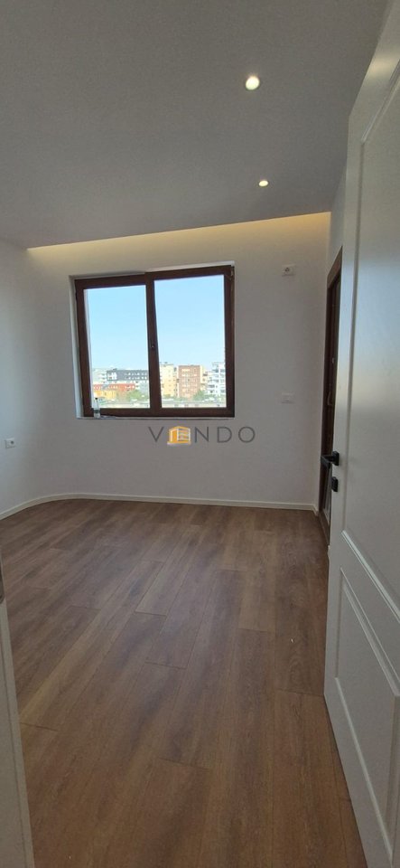 Shitet Apartament 2+1 te Ish Parku ne rrugen Fadil Bodinaku