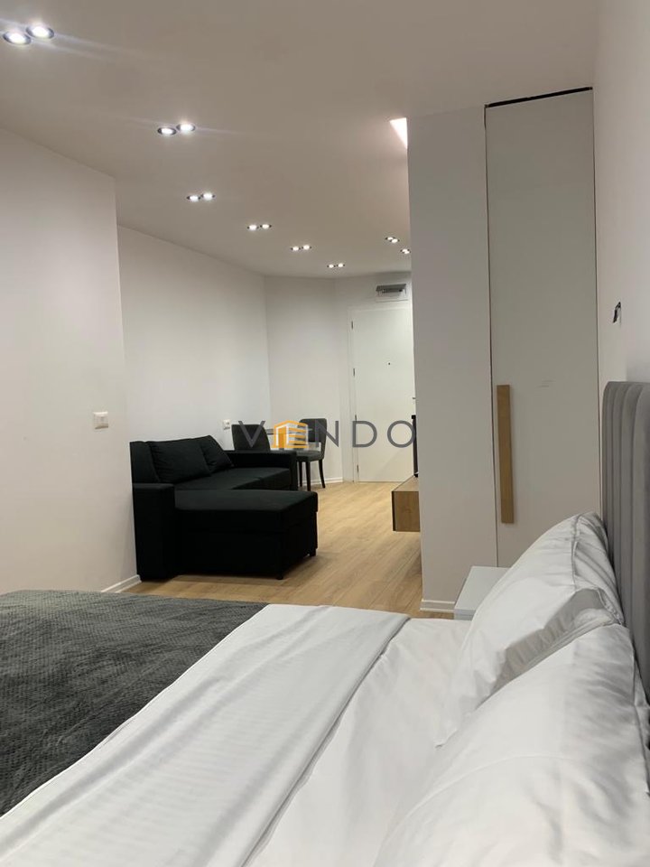 Affittasi 3 monolocali per BNB nel centro vicino a piazza Skenderbej