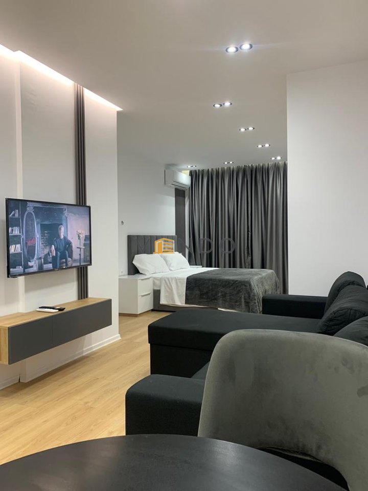 Affittasi 3 monolocali per BNB nel centro vicino a piazza Skenderbej