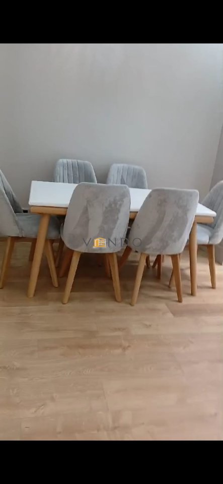Jepet me qira apartament 2+1+2 tualete Prane Ish Doganes tek pallatet e Ilir Metes