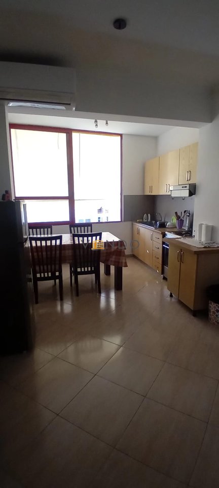 Shitet Apartament 2+1+2 tek Zogu i Zi