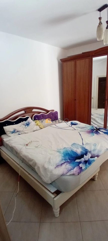 Shitet Apartament 2+1+2 tek Zogu i Zi