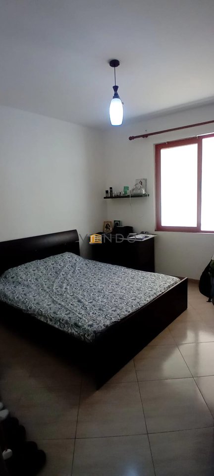 Shitet Apartament 2+1+2 tek Zogu i Zi