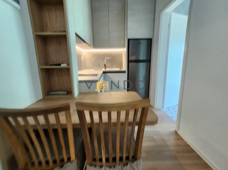 Shitet Garsoniere tek kompleksi Mangalem